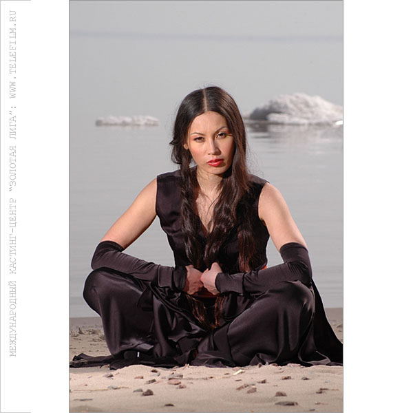 �������