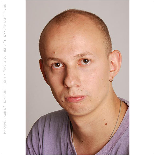 ������ >